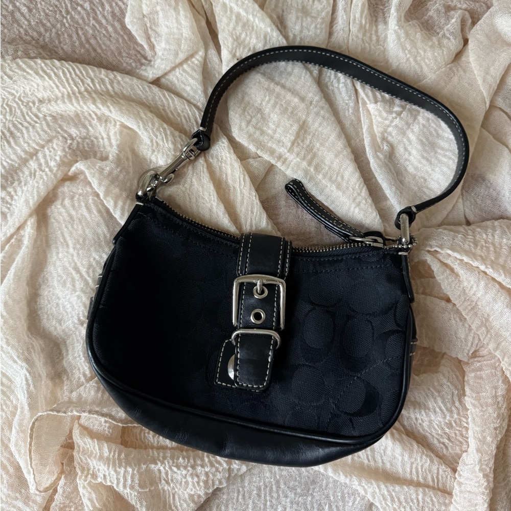 Chic vintage Coach hampton signature mini bag y2k soho